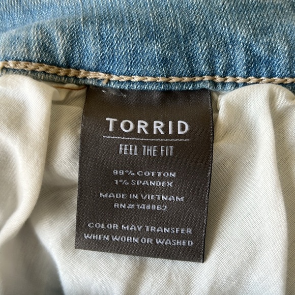 TORRID Contrast Panel Mid Rise Shortie Short - Vintage Stretch - Picture 13 of 16